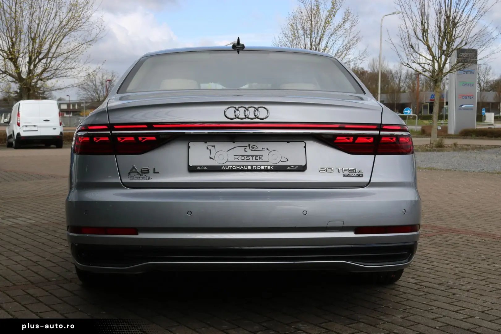 AUDI A8L 60 TFSI e Lang  Digital Matrix Pano B&O