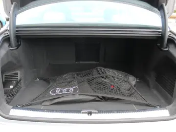 AUDI A8L 60 TFSI e Lang  Digital Matrix Pano B&O