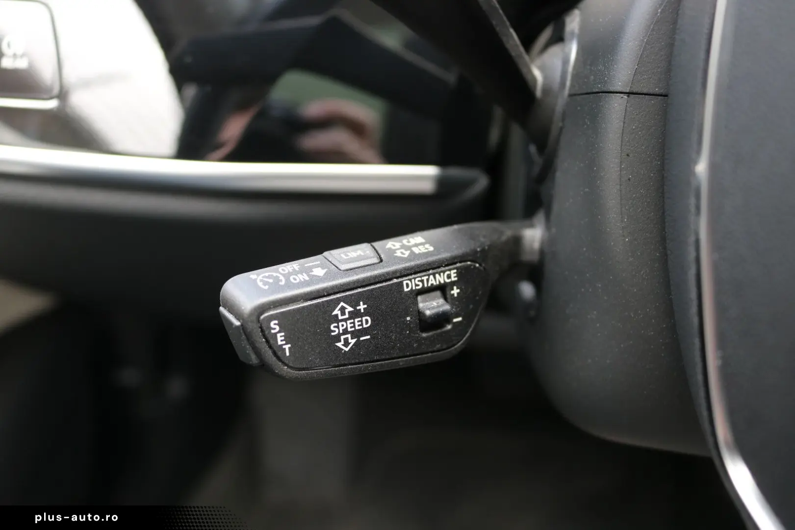 AUDI A8L 60 TFSI e Lang  Digital Matrix Pano B&O