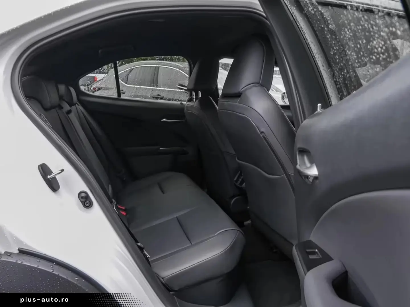 Lexus UX 300h F Sport