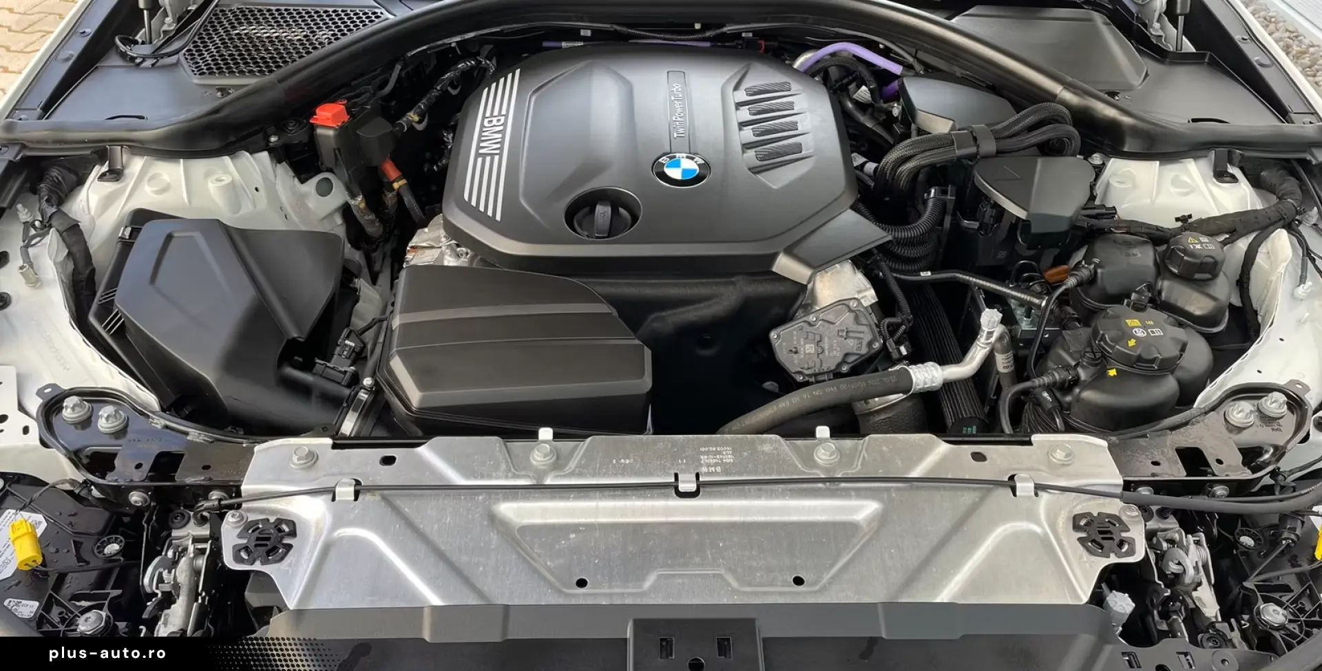 BMW 320d xDrive Lim M Sport LCPro.HuD AHK ACC