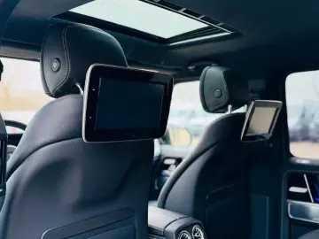 MERCEDES-BENZ BRABUS G700