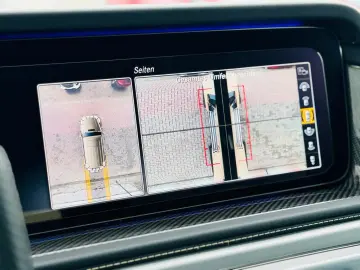 MERCEDES-BENZ BRABUS G700