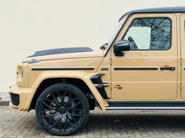MERCEDES-BENZ BRABUS G700