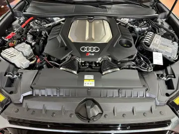 AUDI RS6 Avant qu tiptro 360  B&O HuD Pano Sthz