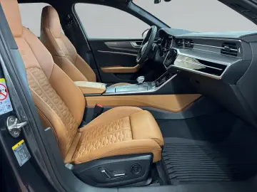 AUDI RS6 Avant qu tiptro 360  B&O HuD Pano Sthz