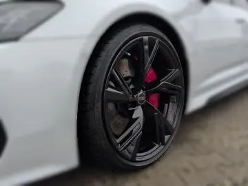 AUDI RS6 Avant 4.0 TFSI quattro Parken Tour DynamikPa