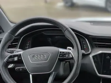 AUDI RS6 Avant 4.0 TFSI quattro Parken Tour DynamikPa