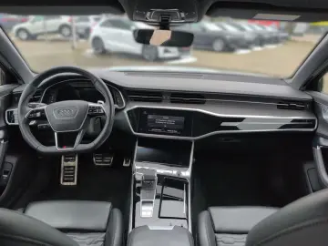 AUDI RS6 Avant 4.0 TFSI quattro Parken Tour DynamikPa