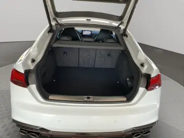 AUDI S5 Sportback (NAVI.PDC.Head-Up.AHK.Matrix-LED.SH