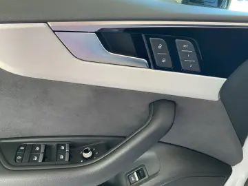 AUDI S5 Sportback (NAVI.PDC.Head-Up.AHK.Matrix-LED.SH