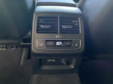 AUDI S5 Sportback (NAVI.PDC.Head-Up.AHK.Matrix-LED.SH