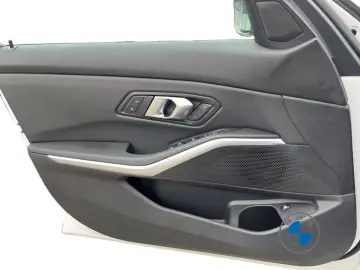 BMW 330 e xDrive Limousine M Sportpaket