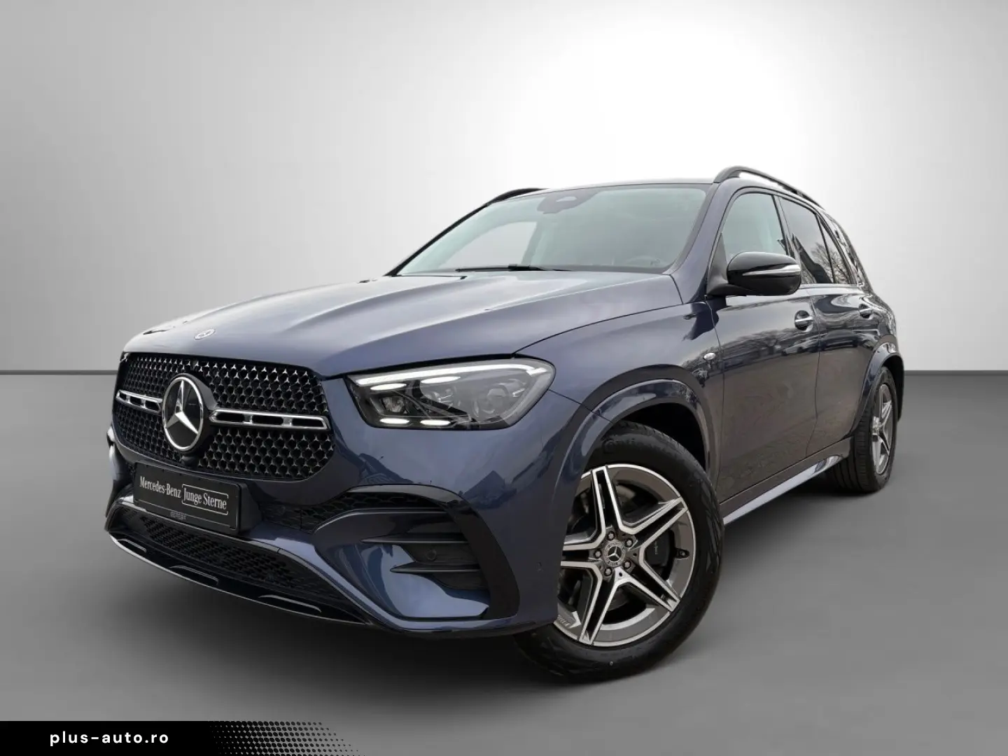 MERCEDES-BENZ GLE 350 de 4M AMG Night Pano AHK Distronic 360