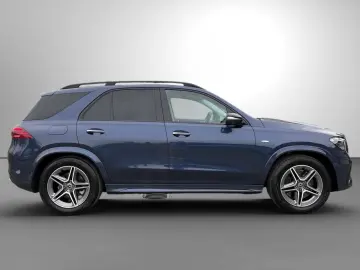 MERCEDES-BENZ GLE 350 de 4M AMG Night Pano AHK Distronic 360