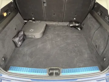 MERCEDES-BENZ GLE 350 de 4M AMG Night Pano AHK Distronic 360