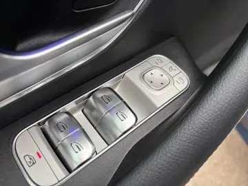 MERCEDES-BENZ GLE 350 de 4M AMG Night Pano AHK Distronic 360