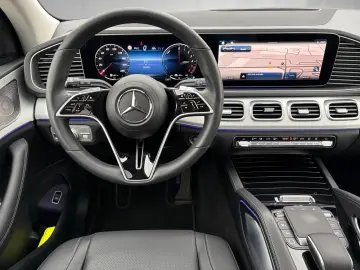 MERCEDES-BENZ GLE 350 de 4M AMG Night Pano AHK Distronic 360