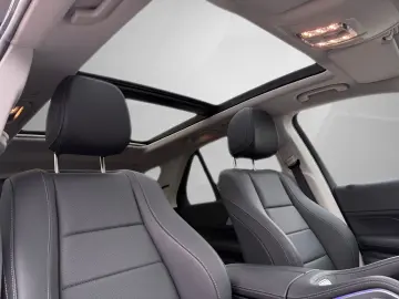 MERCEDES-BENZ GLE 350 de 4M AMG Night Pano AHK Distronic 360