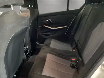 BMW 320i xDrive M Sport LiveCockpitProf Kamera HiFi