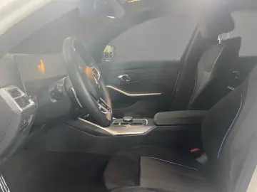 BMW 320i xDrive M Sport LiveCockpitProf Kamera HiFi