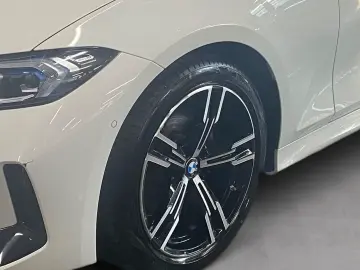 BMW 320i xDrive M Sport LiveCockpitProf Kamera HiFi