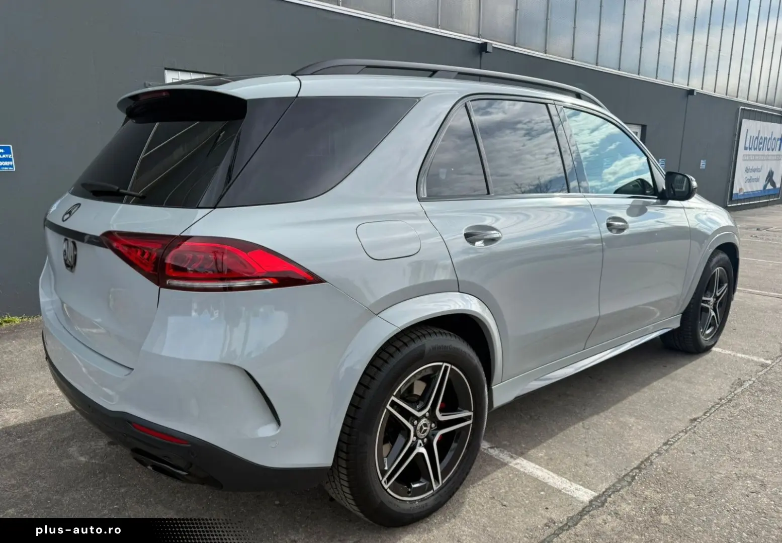 MERCEDES-BENZ GLE 400 d 4Matic AMG LINE PANO BURMESTER AHK