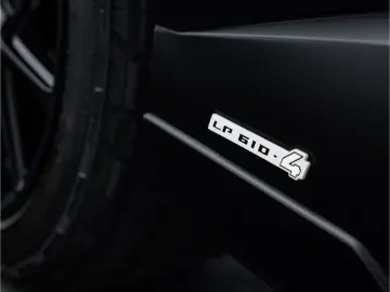 LAMBORGHINI Huracán Sterrato I Painted Livery I Front PPF