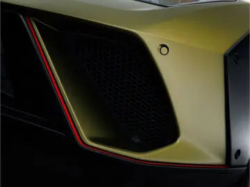 LAMBORGHINI Huracán Sterrato I Painted Livery I Front PPF