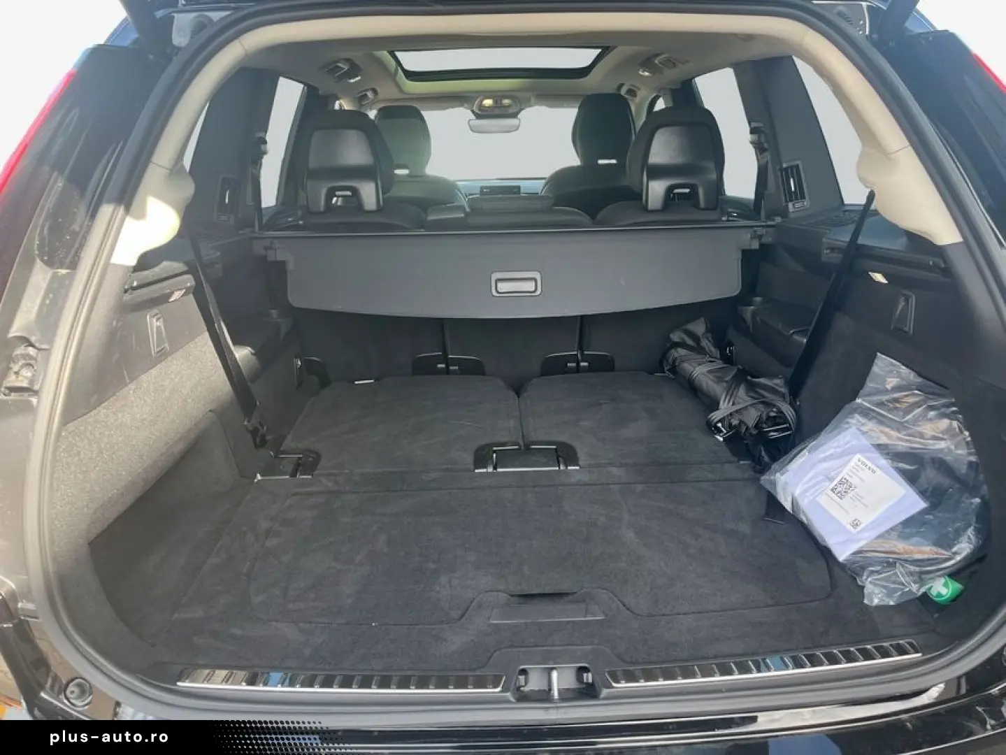 VOLVO XC90 T8 AWD Plug-in Hybrid Plus Bright Pano Fron