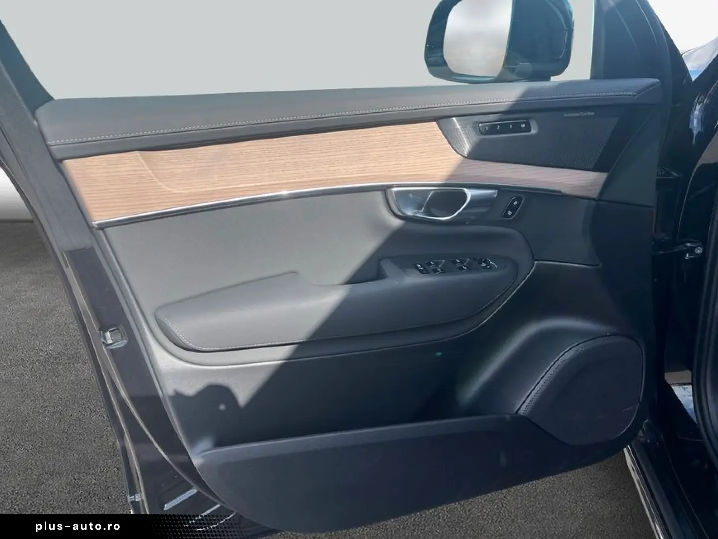 VOLVO XC90 T8 AWD Plug-in Hybrid Plus Bright Pano Fron