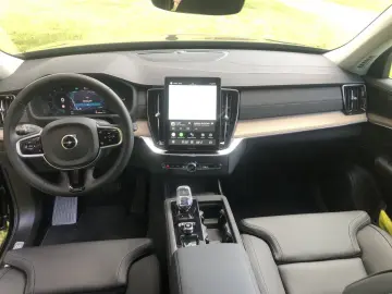 VOLVO XC90 T8 Recharge AWD Plus Bright Automatik