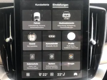 VOLVO XC90 T8 Recharge AWD Plus Bright Automatik