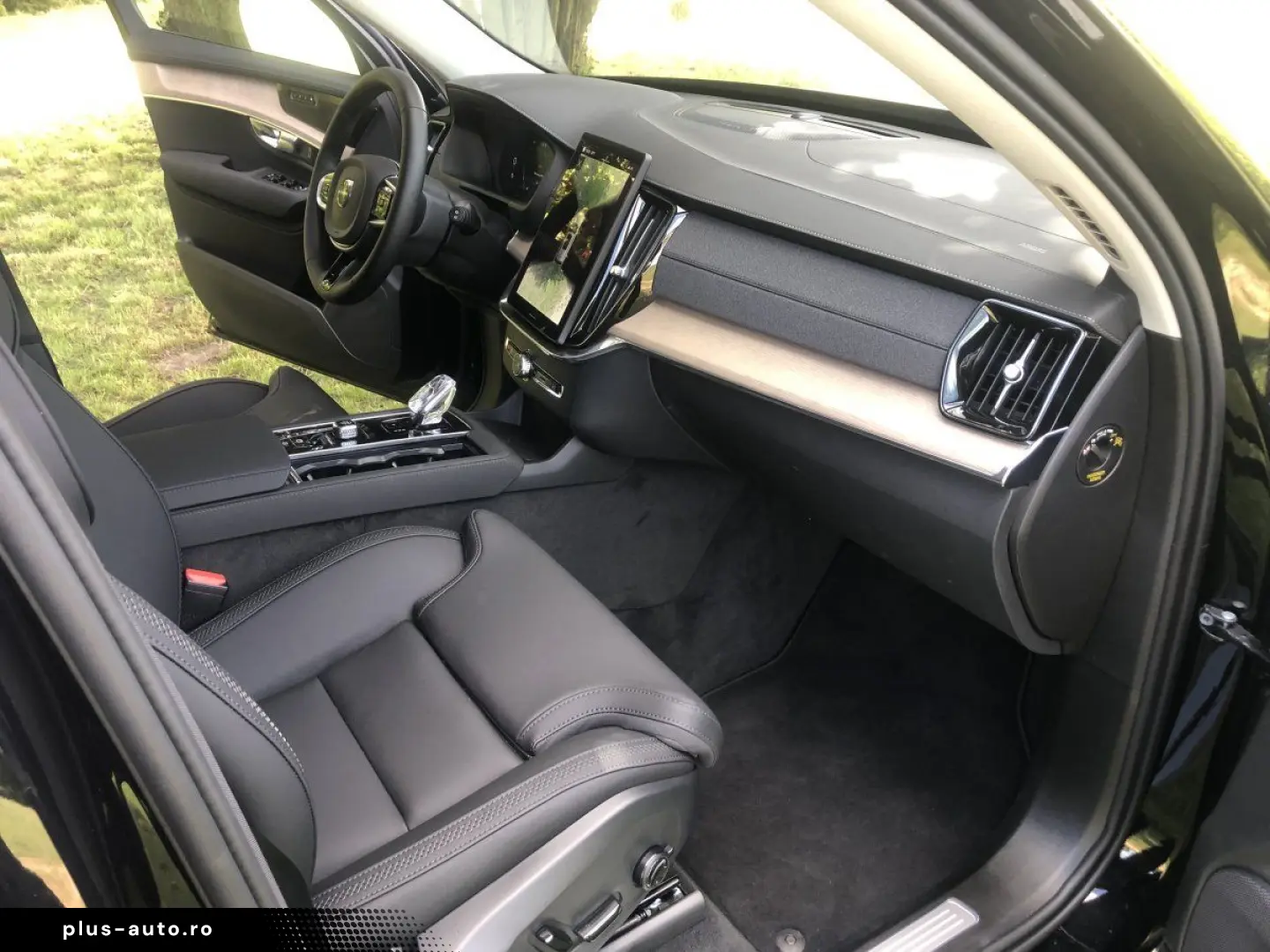 VOLVO XC90 T8 Recharge AWD Plus Bright Automatik