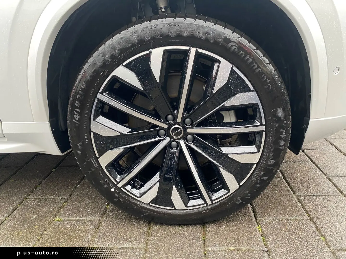 VOLVO XC90 T8 Plus Bright Memory HarmanKardon 360 Kame