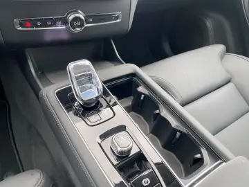 VOLVO XC90 T8 Plus Bright Memory HarmanKardon 360 Kame