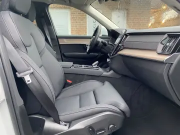 VOLVO XC90 T8 Plus Bright Memory HarmanKardon 360 Kame