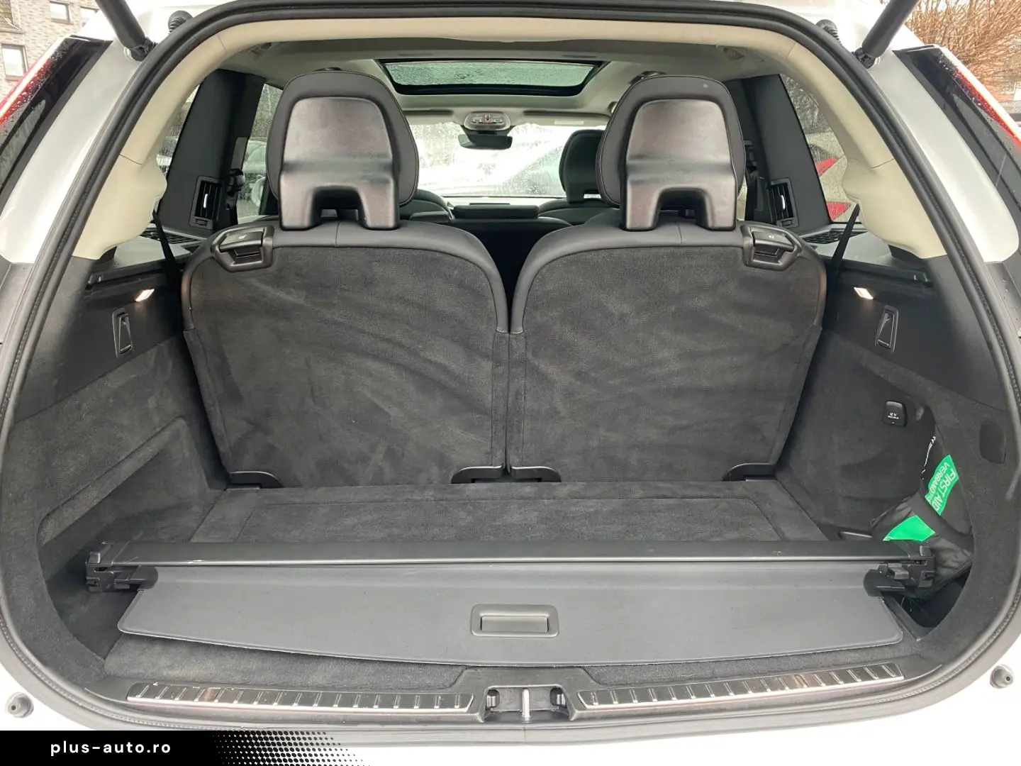 VOLVO XC90 T8 Plus Bright Memory HarmanKardon 360 Kame