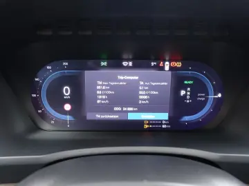 VOLVO XC90 Plus Bright T8 AWD Plug-in hybrid PANO HUD