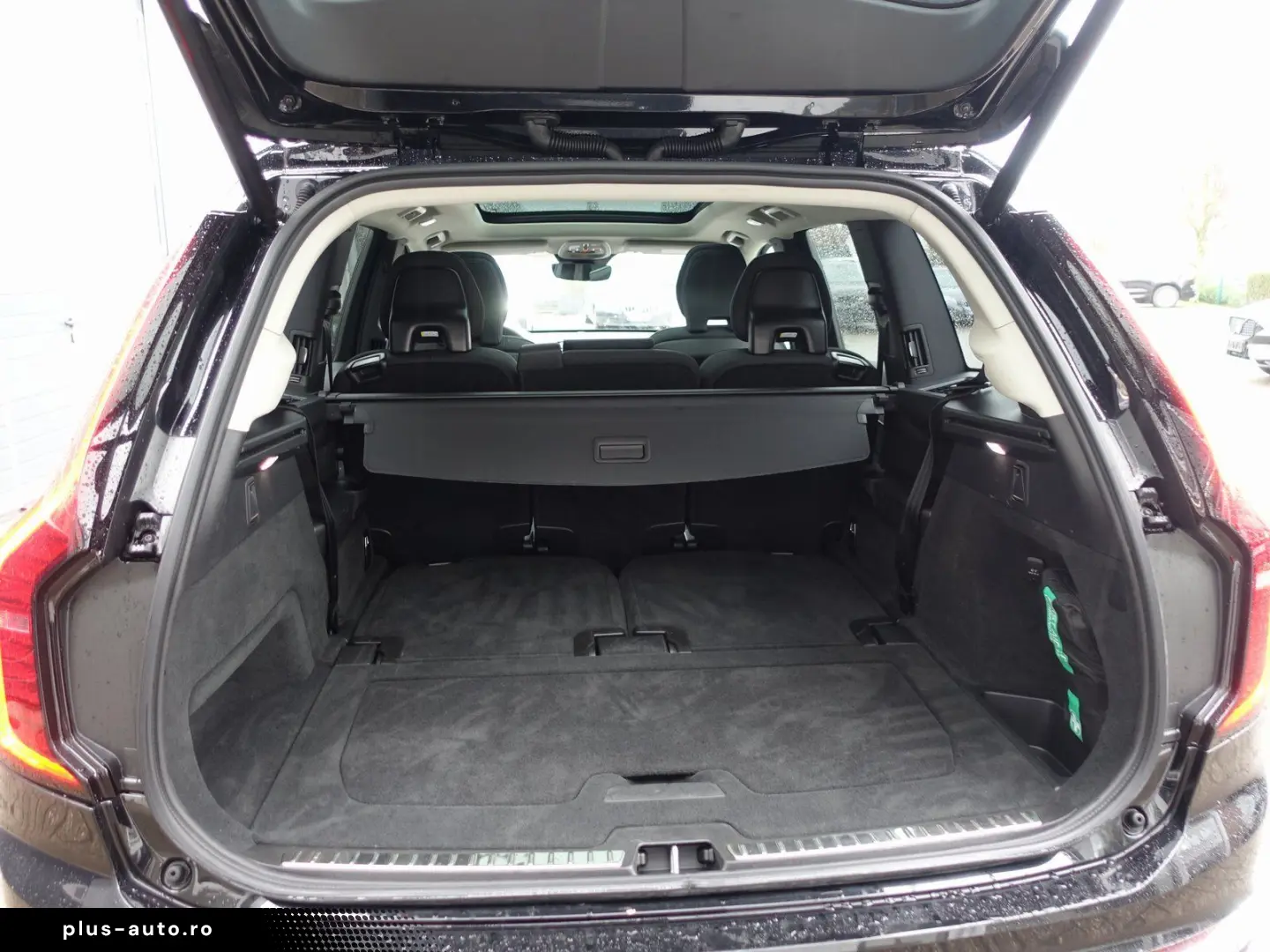 VOLVO XC90 Plus Bright T8 AWD Plug-in hybrid PANO HUD