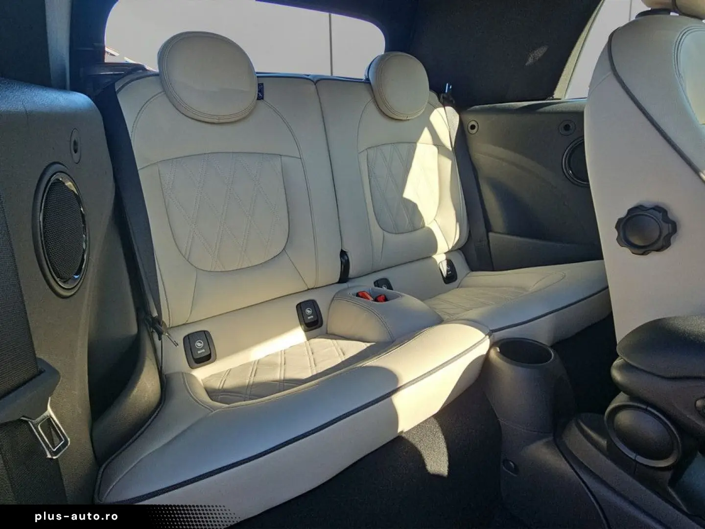 MINI John Cooper Works Cabrio LED NAVI HUD LEDER 18