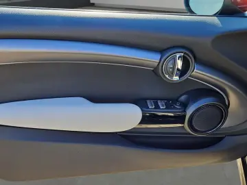 MINI John Cooper Works Cabrio LED NAVI HUD LEDER 18