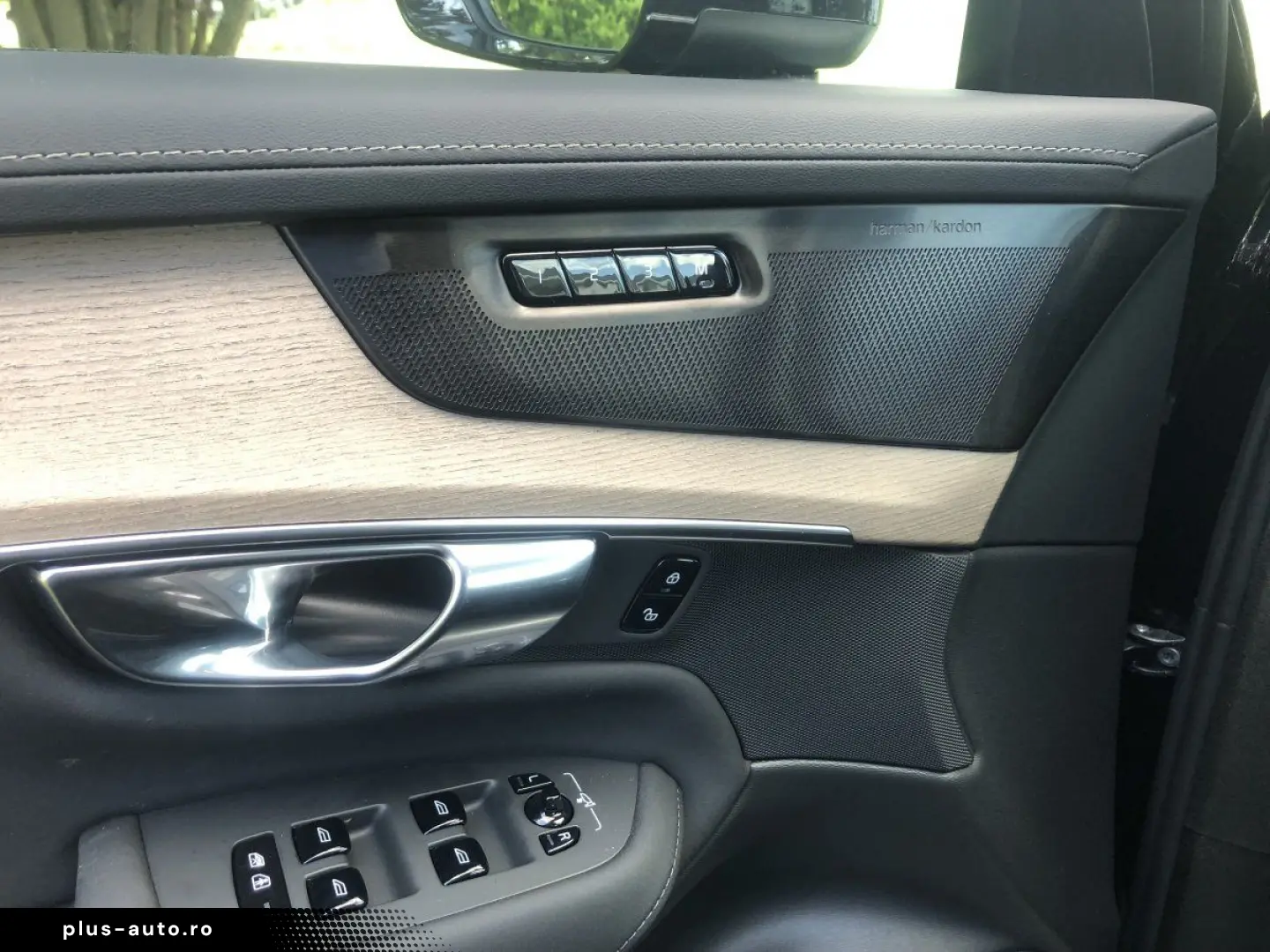 VOLVO XC90 T8 Recharge AWD Plus Bright Automatik