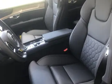 VOLVO XC90 T8 Recharge AWD Plus Bright Automatik