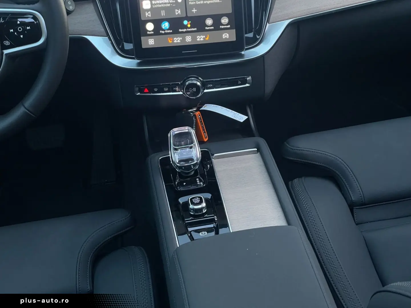 VOLVO XC90 T8 Plus Bright Head-Up PANO 360  STHZ H&K