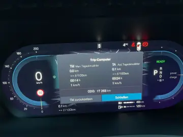 VOLVO XC90 T8 Plus Bright Head-Up PANO 360  STHZ H&K