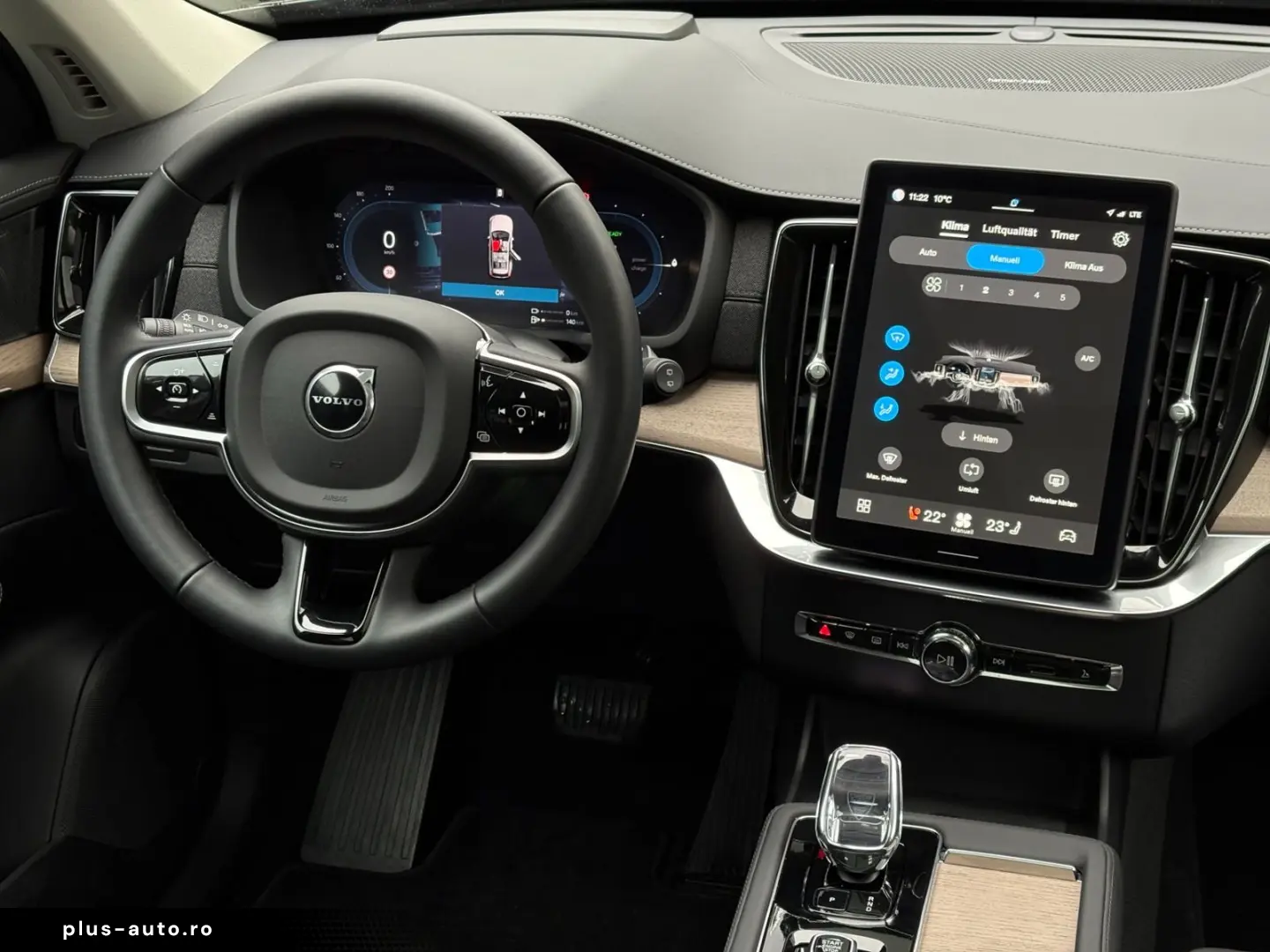 VOLVO XC90 T8 Plus Bright Facelift Head-Up PANO 360 VA