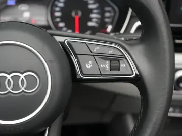 AUDI A5 Cabrio 40 TDI S tronic S line CarPlay Temp Ka