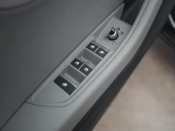 AUDI A5 Cabrio 40 TDI S tronic S line CarPlay Temp Ka