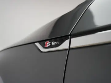 AUDI A5 Cabrio 40 TDI S tronic S line CarPlay Temp Ka